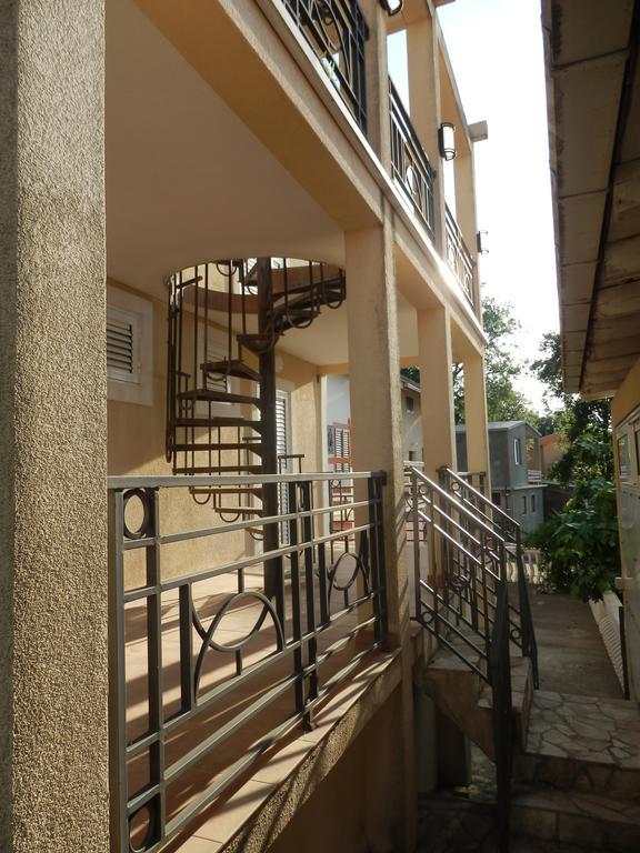 Apartments Esperanza Utjeha Exterior photo